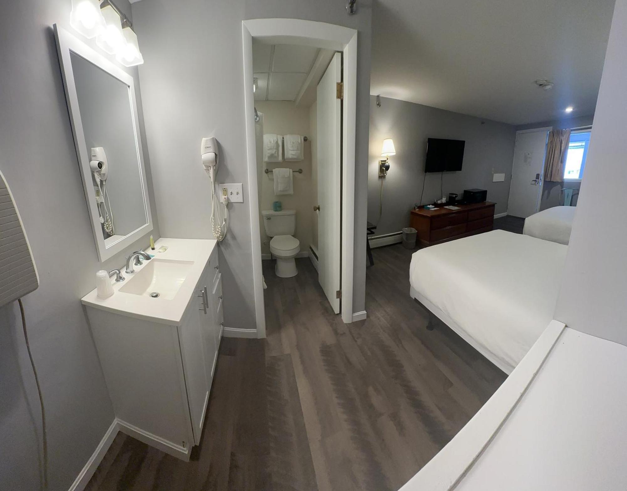 Trade Winds On The Bay Aparthotel Rockland Εξωτερικό φωτογραφία