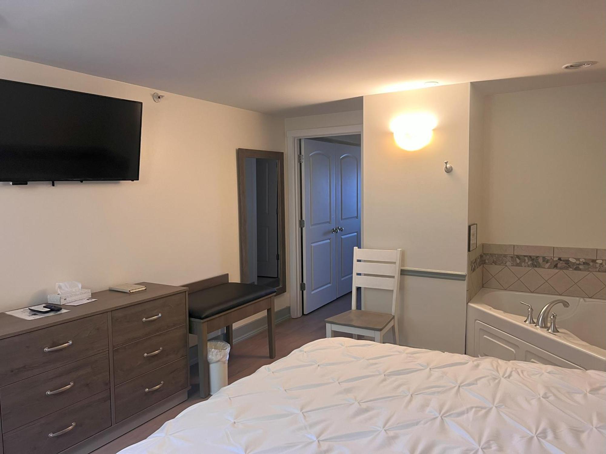 Trade Winds On The Bay Aparthotel Rockland Εξωτερικό φωτογραφία